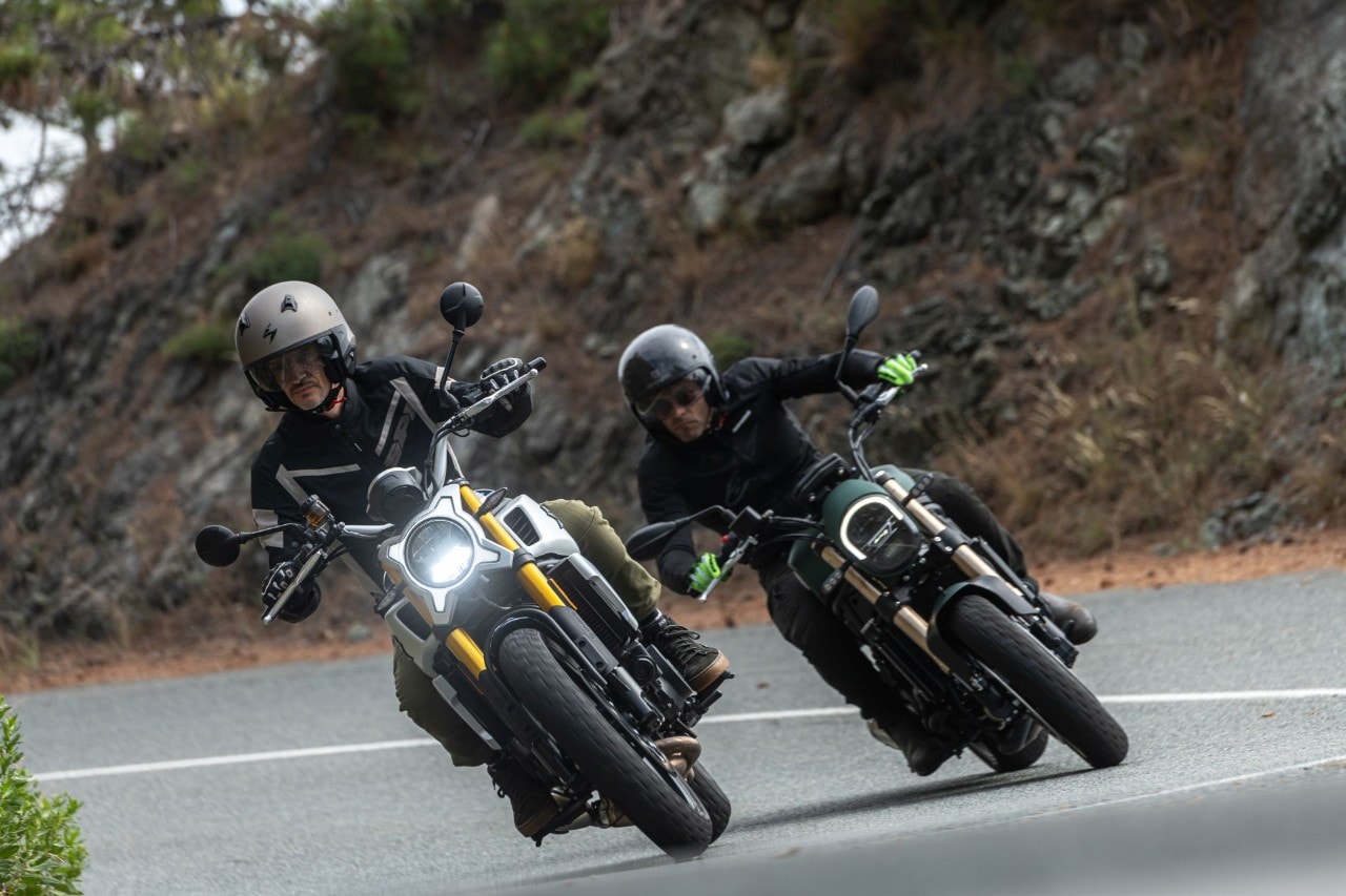 Benelli Leoncino 800 VS CFMOTO 700CL-X Heritage: prova a prendermi!